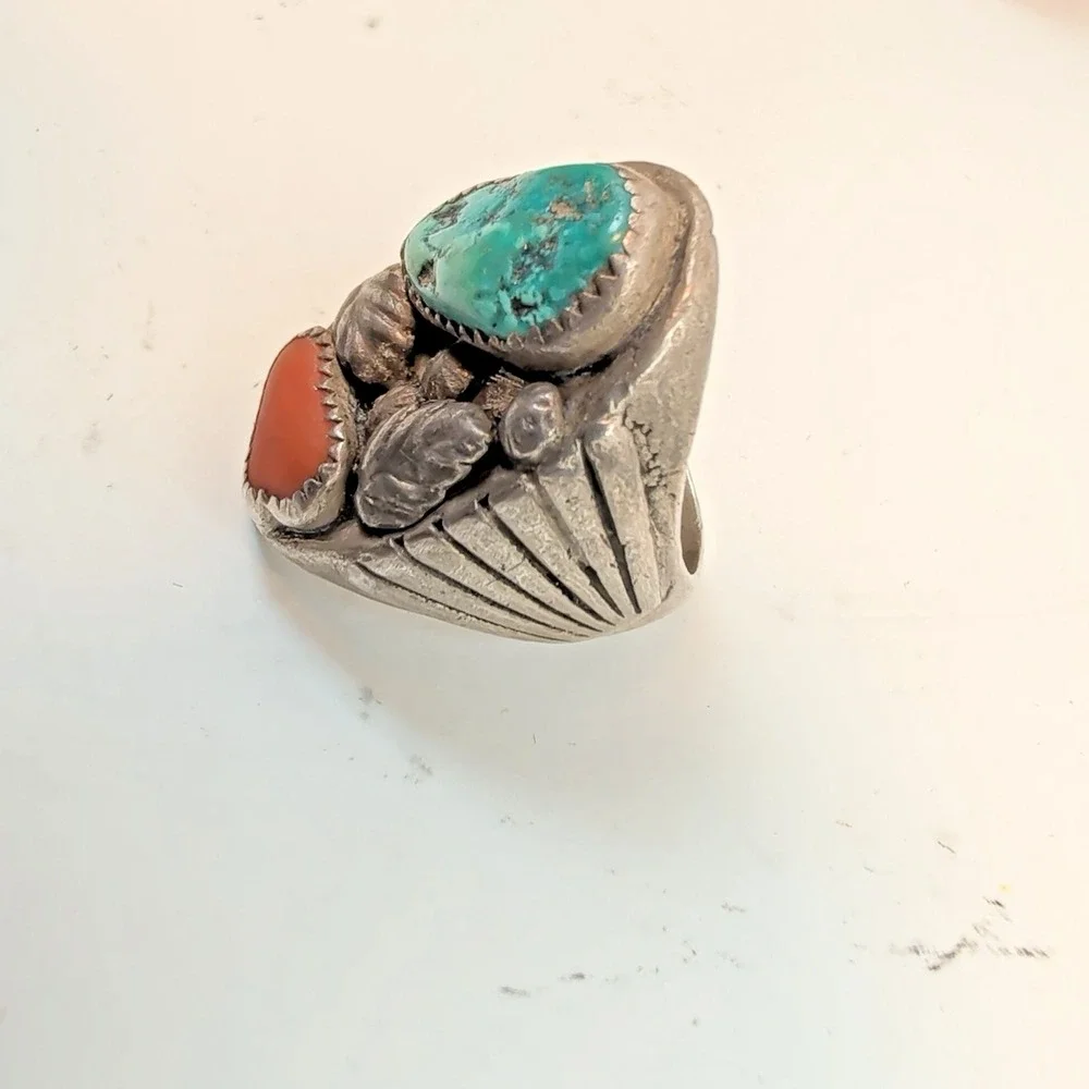Vintage Heavy Southwestern Sterling Silver 30g Turquoise Coral Leaf Ring Sz 8.75